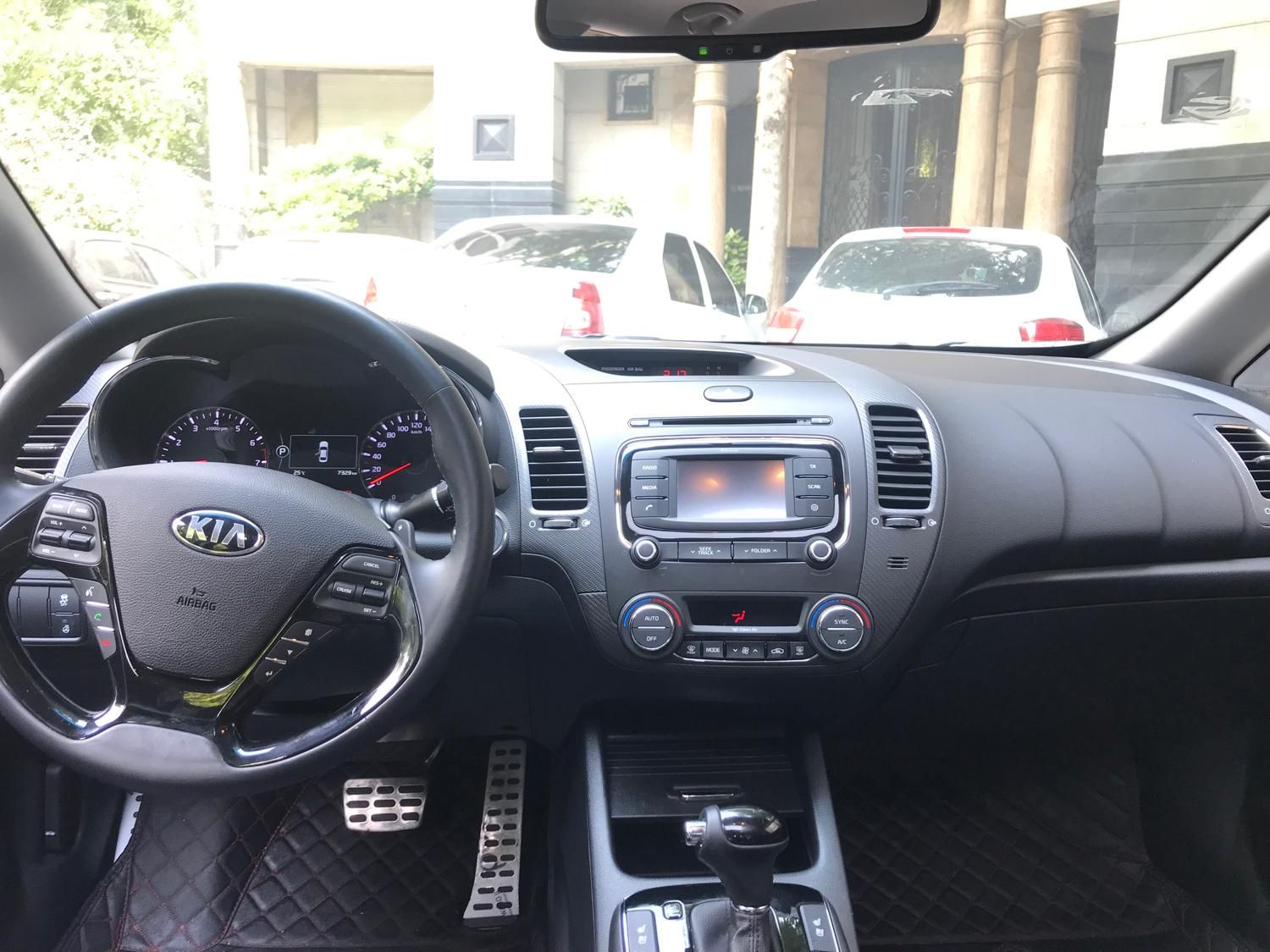 کیا سراتو 2.0 لیتر اتوماتیک GT لاین - 2016