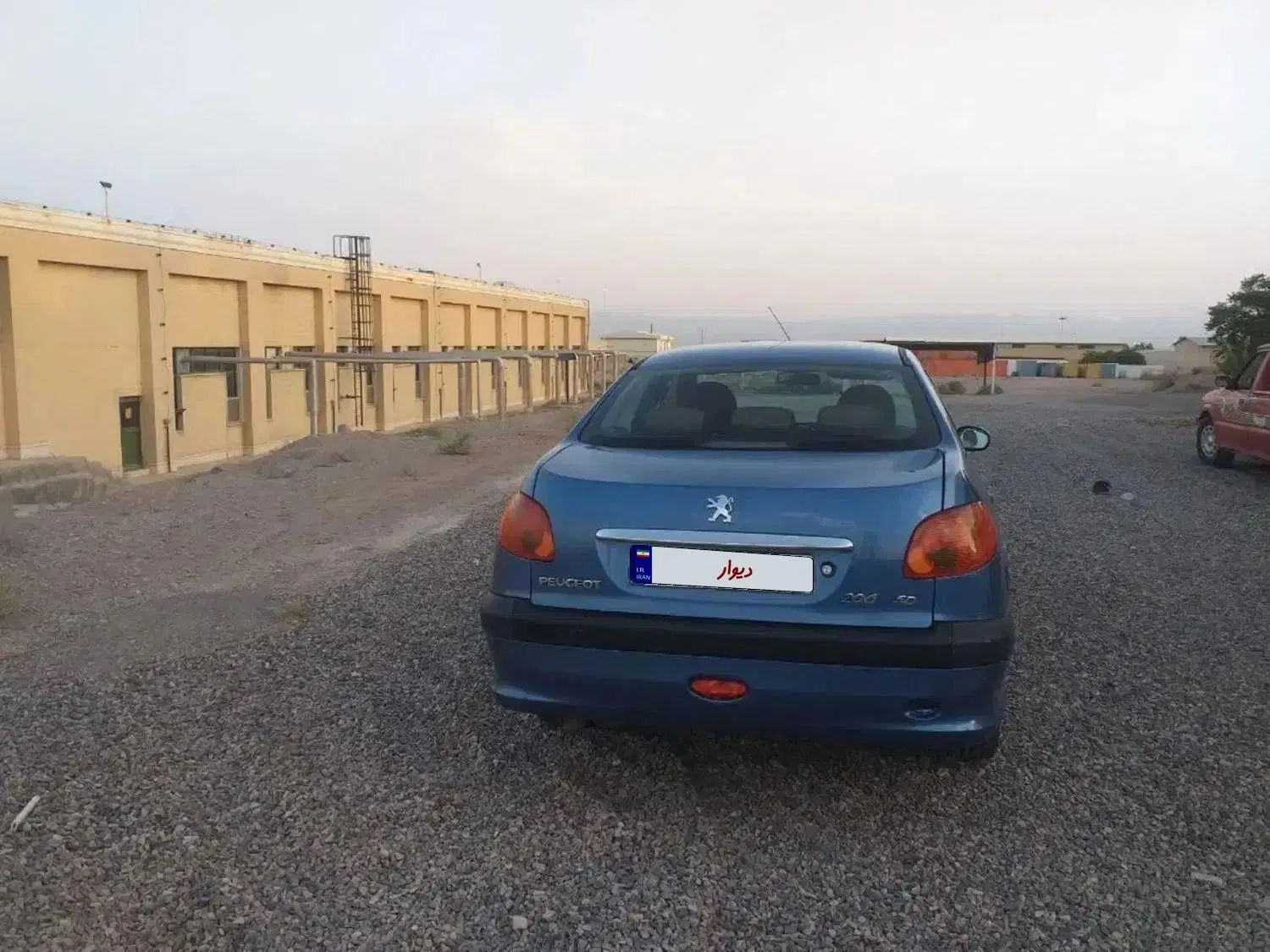 پژو ۲۰۶ صندوق دار v8 - 1393
