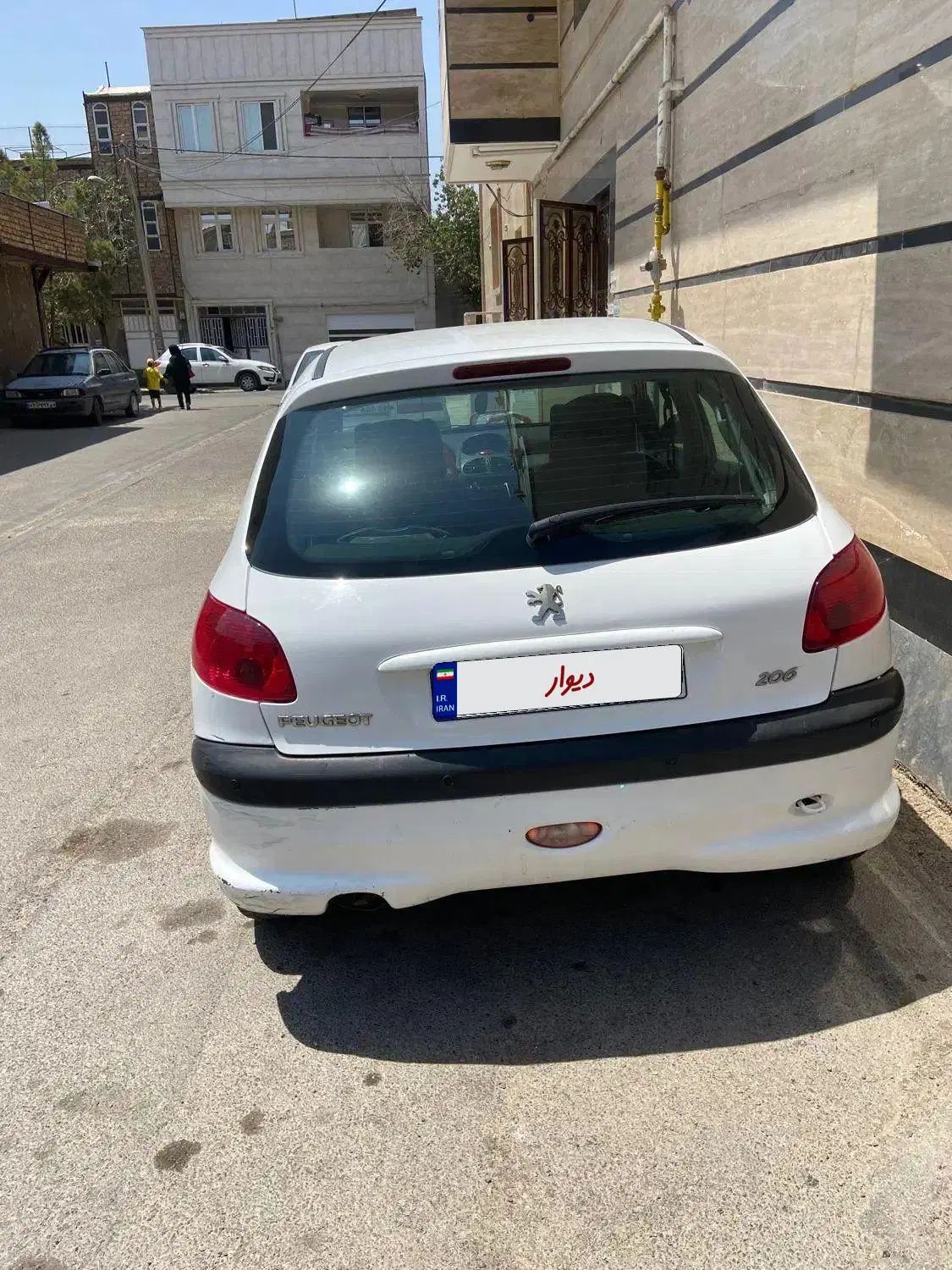 پژو 206 تیپ 3 - 1390
