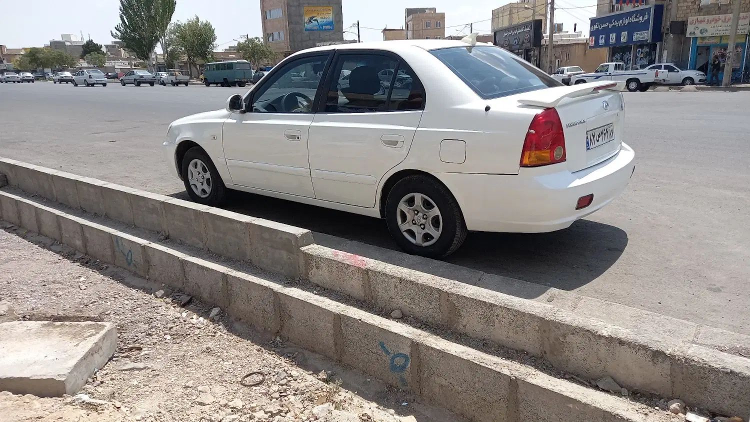 هیوندای ورنا دنده‌ ای - 1387