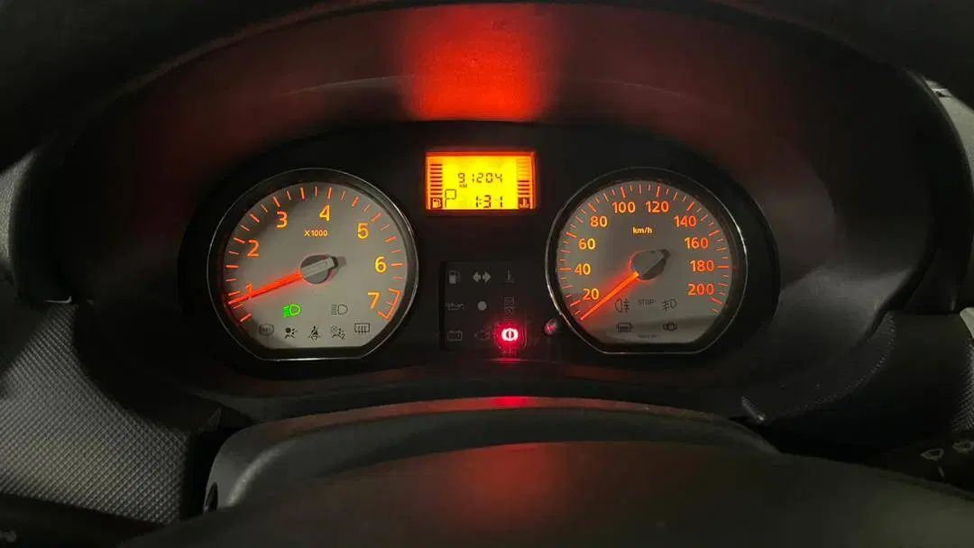 رنو ساندرو دنده ای - 1396