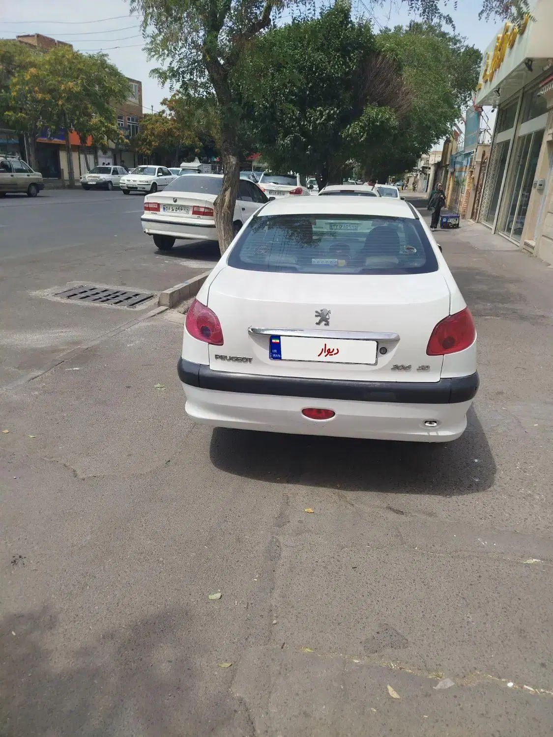 پژو ۲۰۶ صندوق دار v8 - 1394