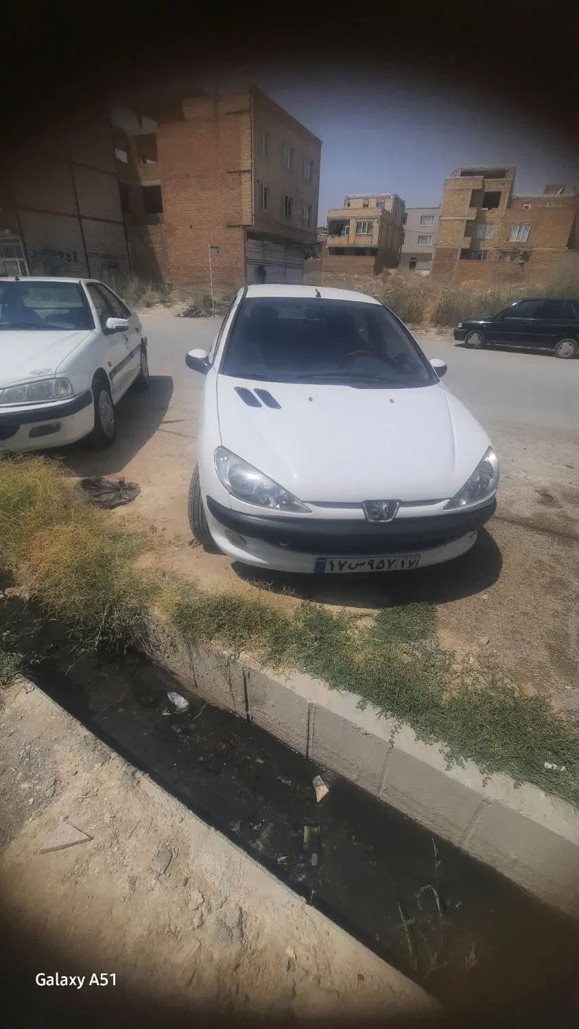 پژو ۲۰۶ صندوق دار v8 - 1396