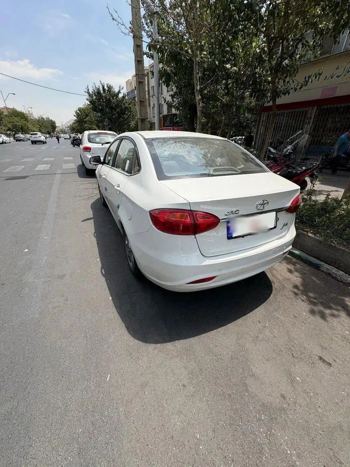 جک J4 اتوماتیک ساده - 1400