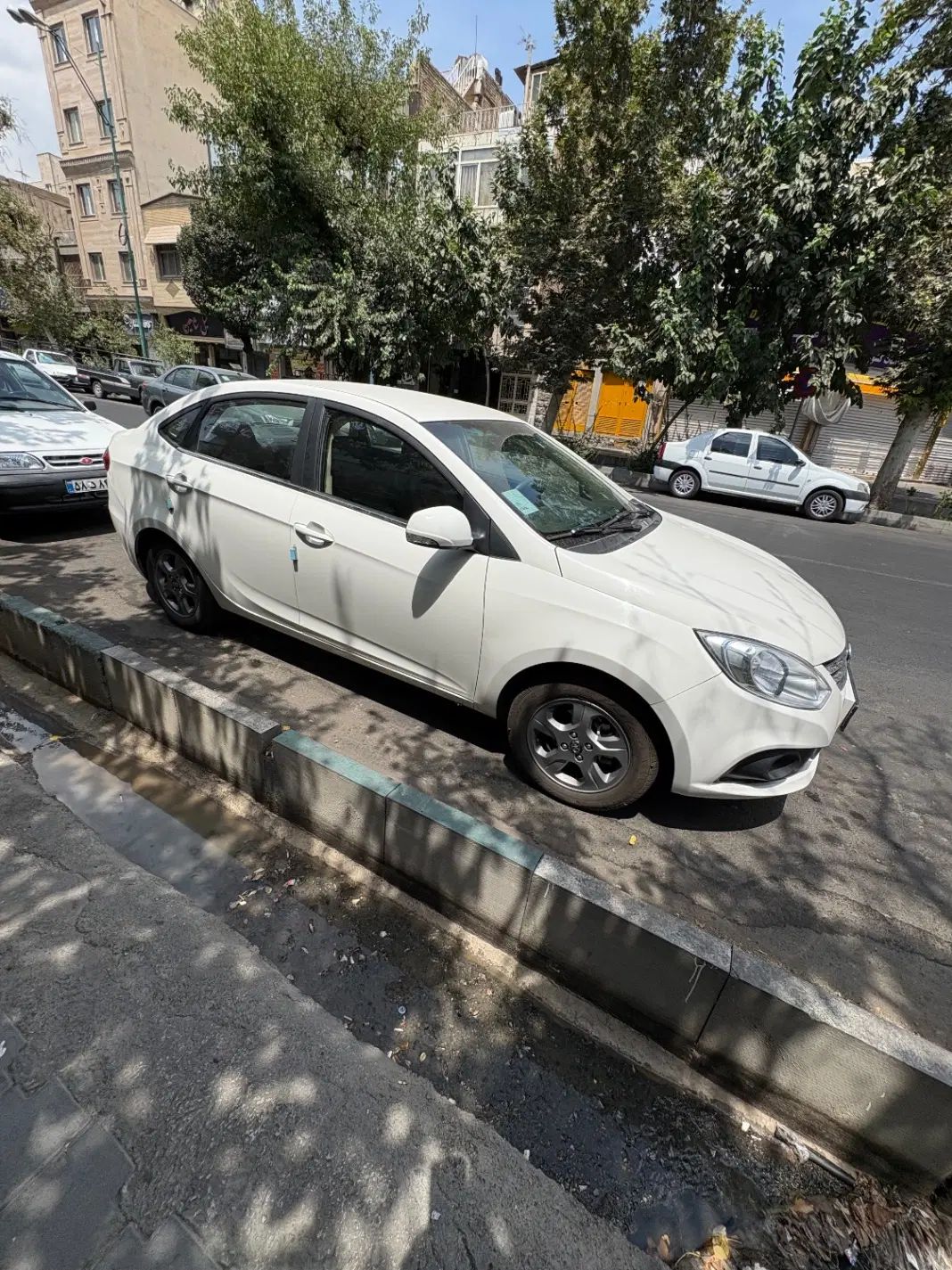 جک J4 اتوماتیک ساده - 1400