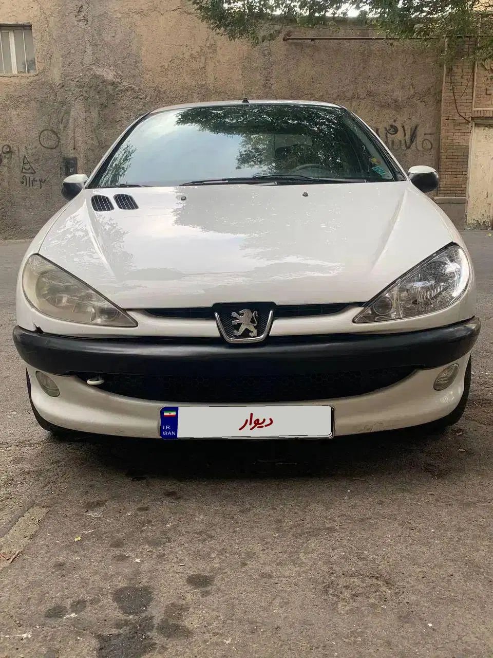 پژو ۲۰۶ صندوق دار v8 - 1391