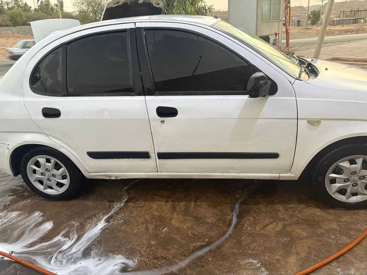 تیبا صندوق دار LX - 1390