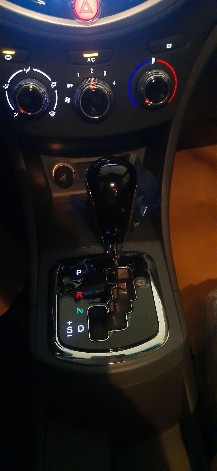 جک J4 اتوماتیک ساده - 1404