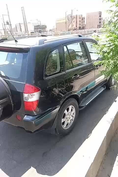 ام وی ام X33 دنده‌ای ساده - 1391