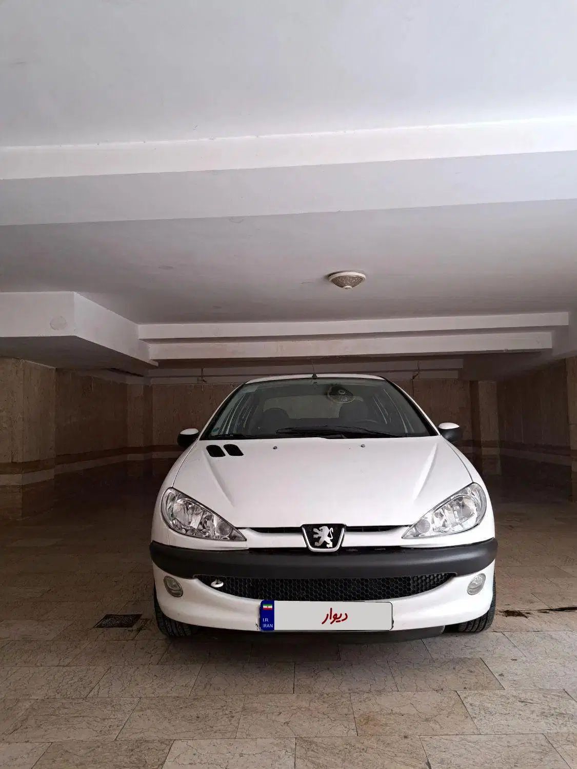 پژو ۲۰۶ صندوق دار v8 - 1396