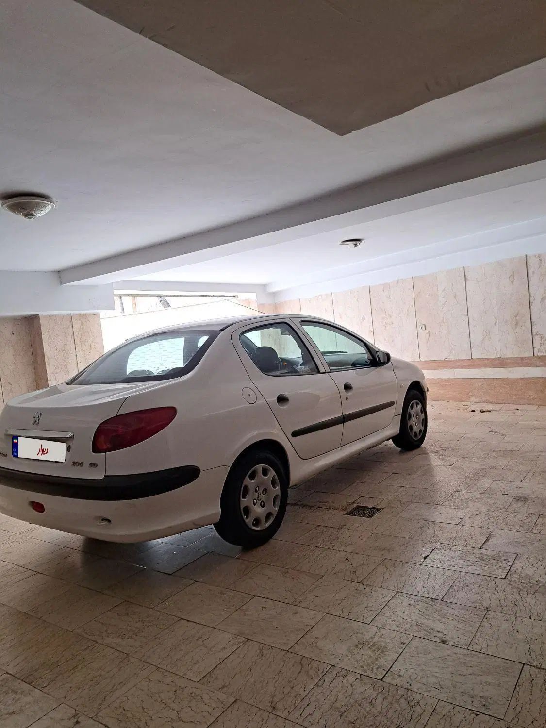 پژو ۲۰۶ صندوق دار v8 - 1396