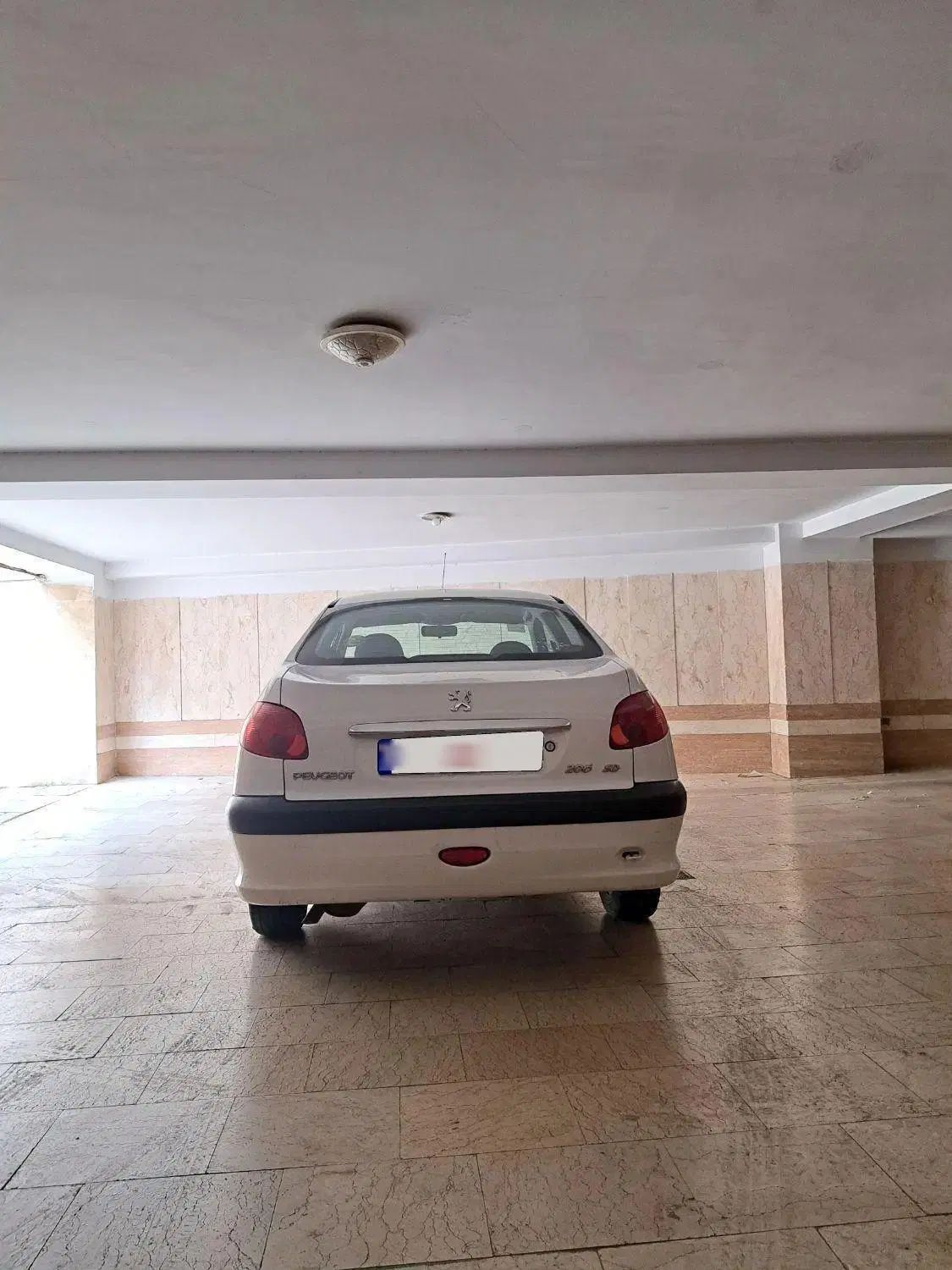 پژو ۲۰۶ صندوق دار v8 - 1396
