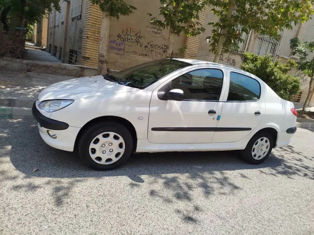 پژو ۲۰۶ صندوق دار v20 - 1389