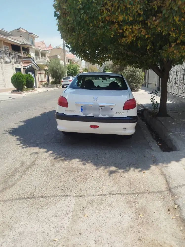 پژو ۲۰۶ صندوق دار v20 - 1389