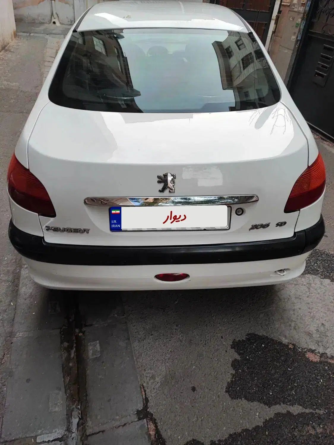 پژو ۲۰۶ صندوق دار v8 - 1389