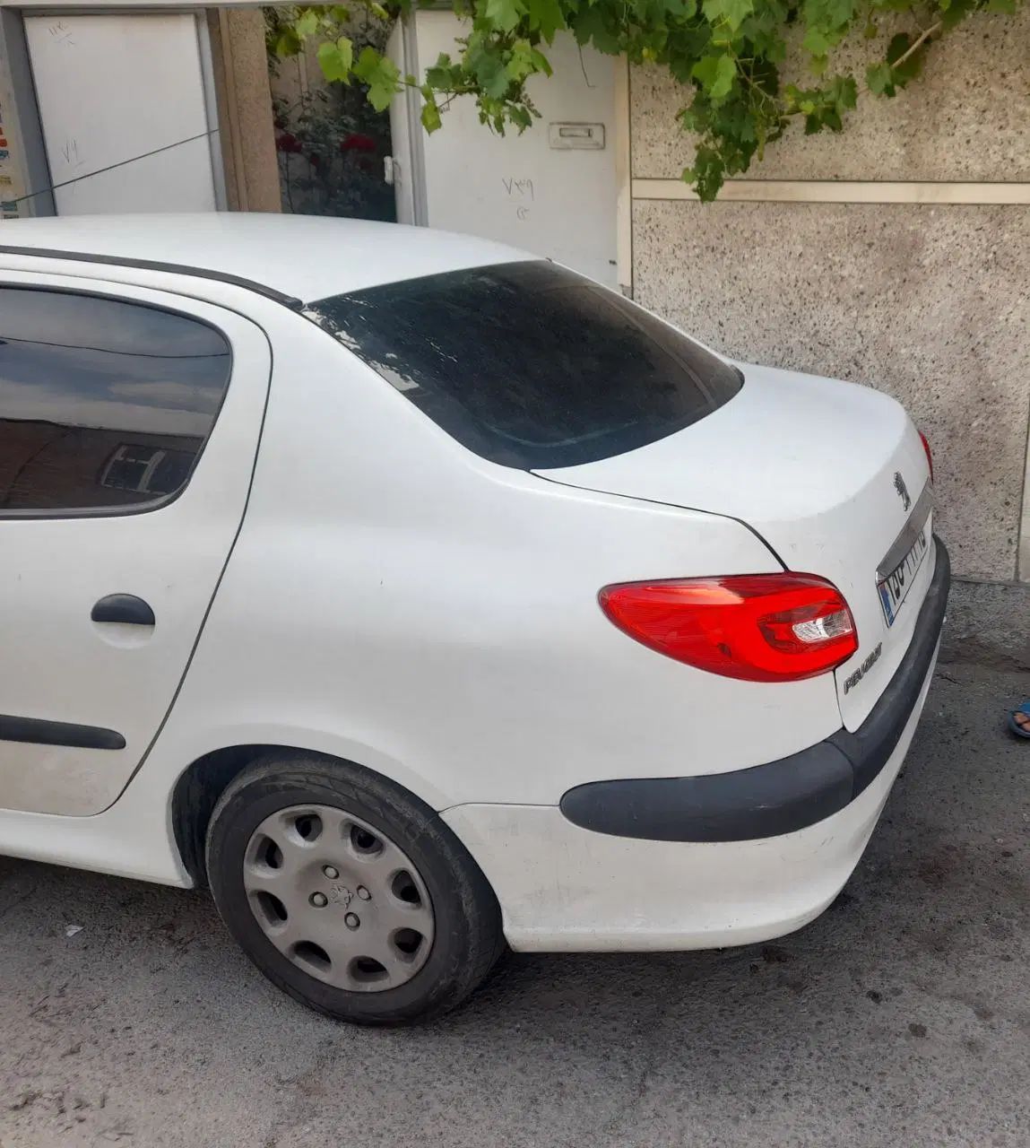 پژو ۲۰۶ صندوق دار v8 - 1394