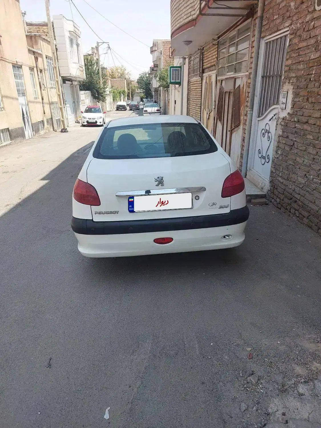 پژو ۲۰۶ صندوق دار v20 - 1388