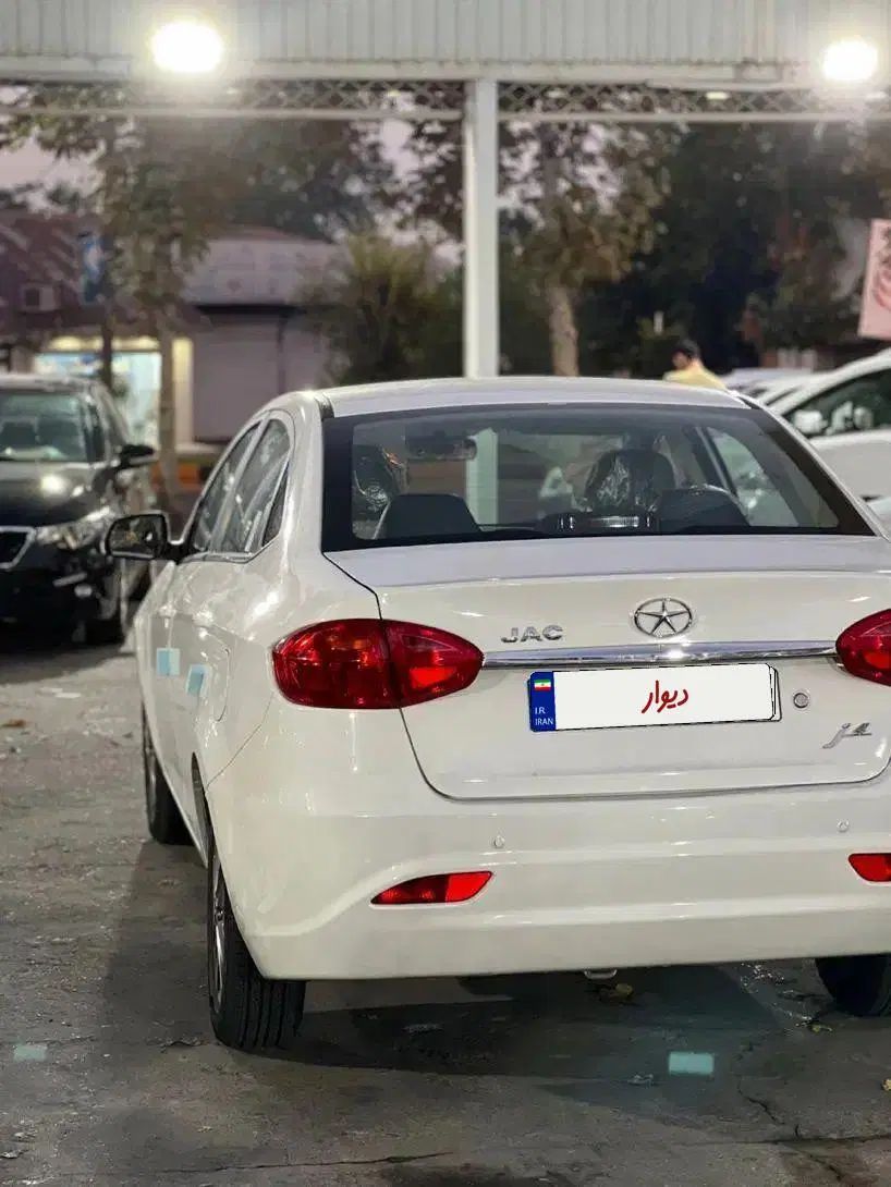 جک J4 اتوماتیک ساده - 1404