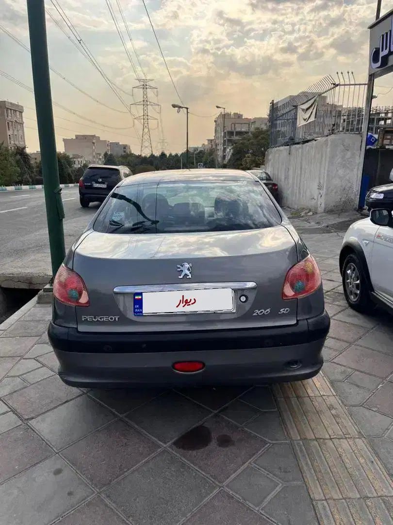پژو ۲۰۶ صندوق دار v8 - 1397