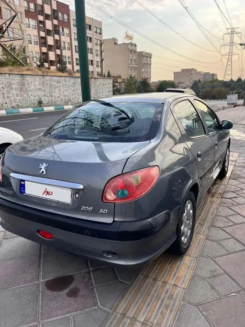 پژو ۲۰۶ صندوق دار v8 - 1397