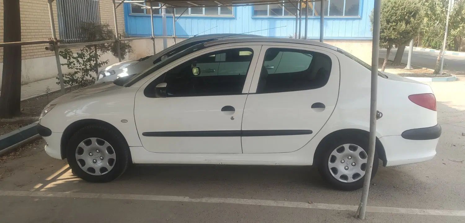پژو ۲۰۶ صندوق دار v8 - 1395
