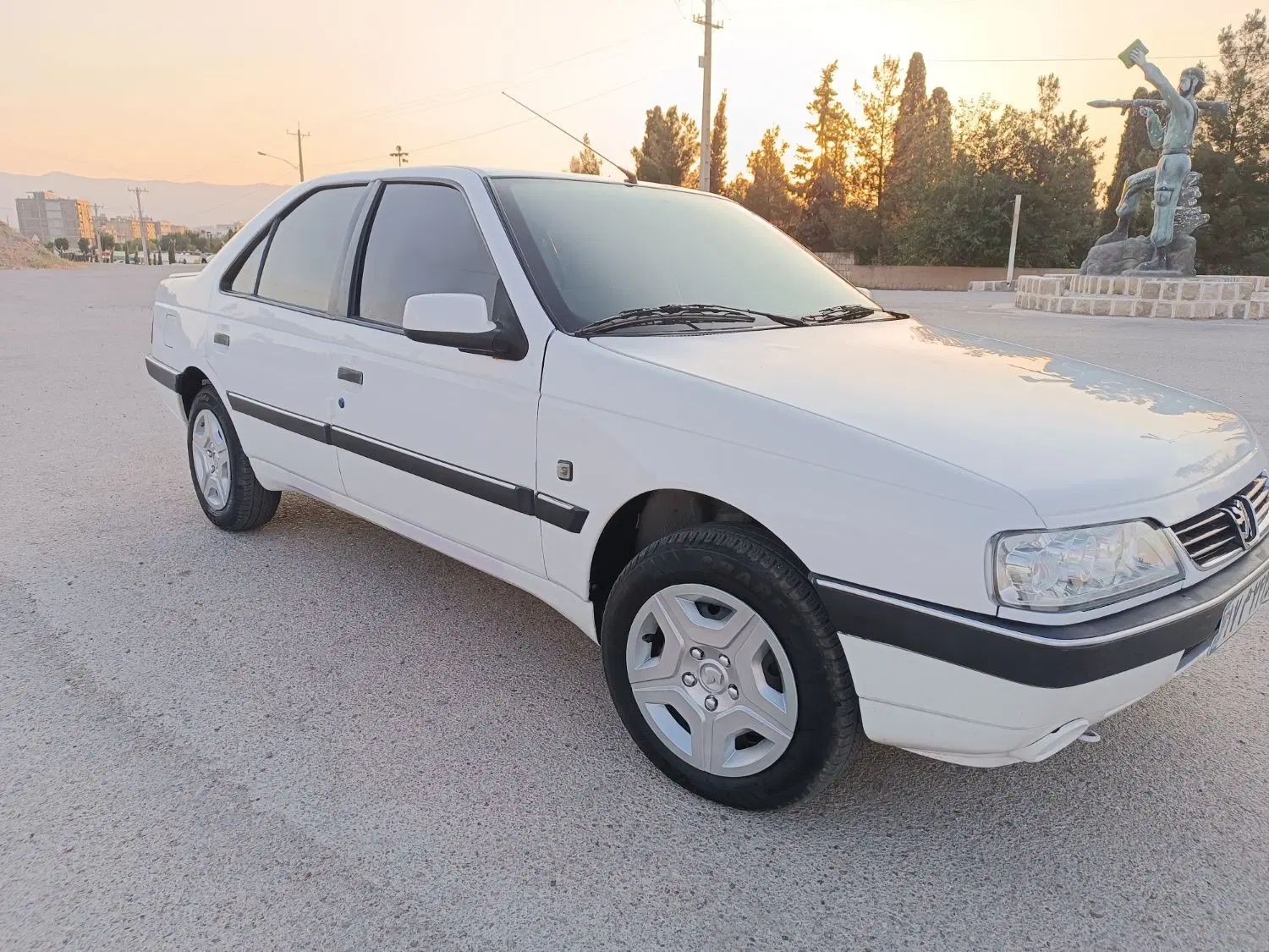 پژو 405 SLX بنزینی TU5 - 1400