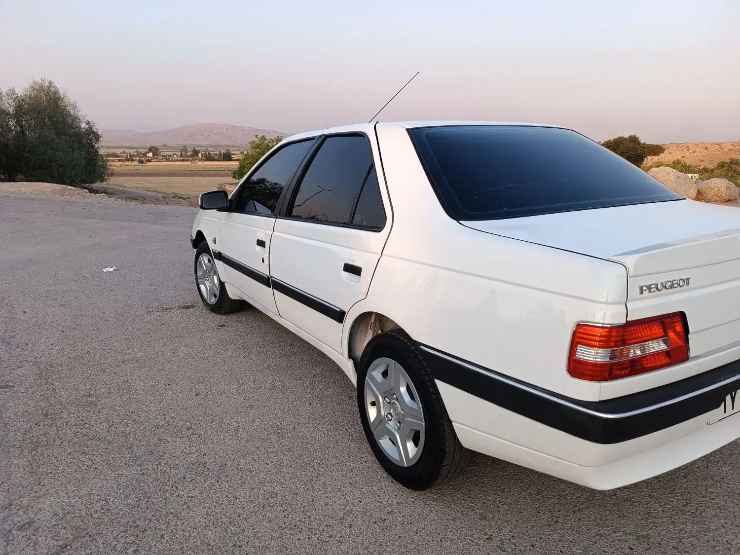 پژو 405 SLX بنزینی TU5 - 1400