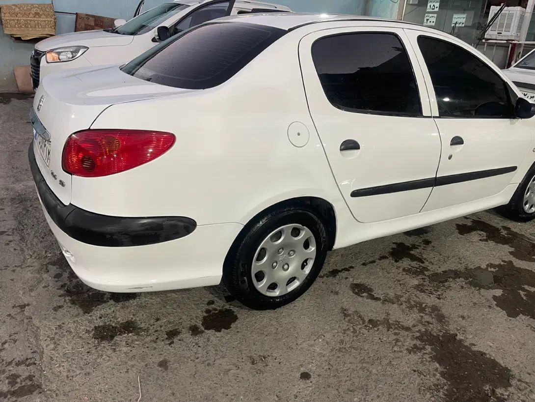 پژو ۲۰۶ صندوق دار v8 - 1395