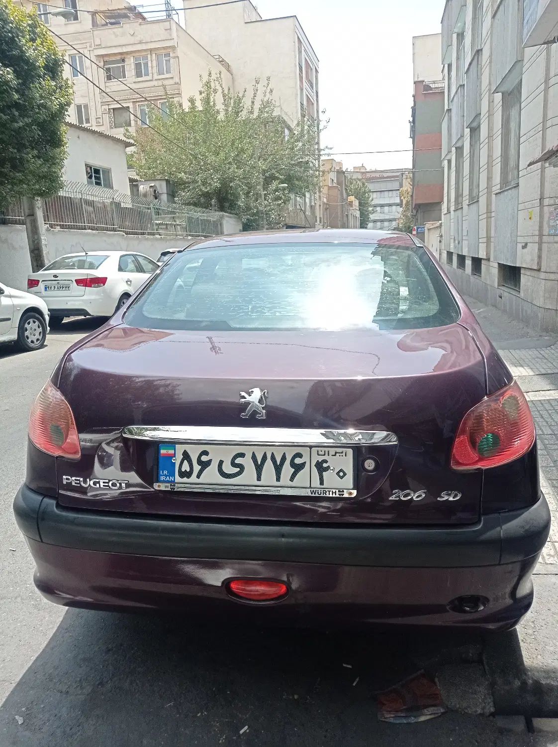 پژو ۲۰۶ صندوق دار v8 - 1391
