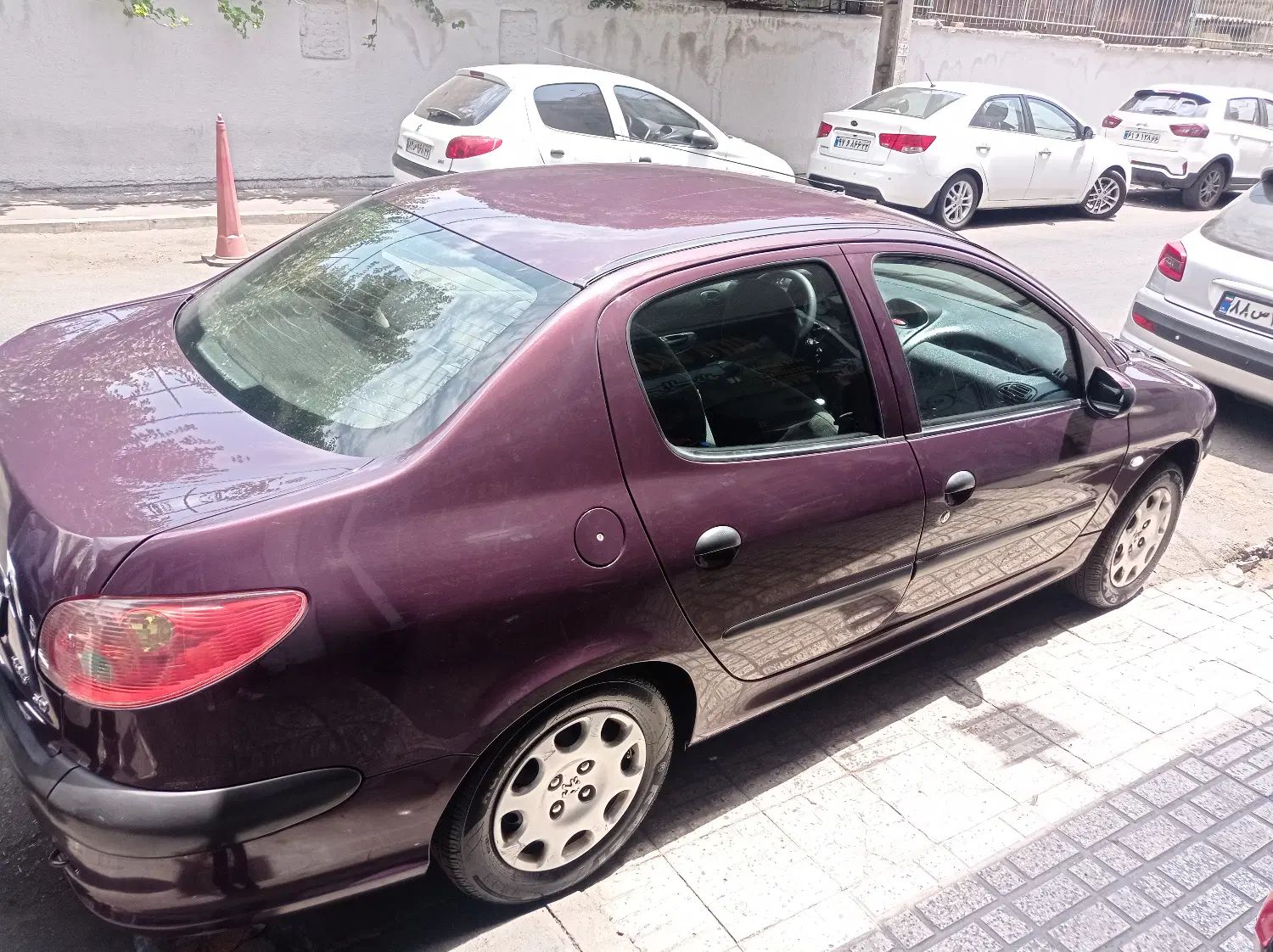 پژو ۲۰۶ صندوق دار v8 - 1391