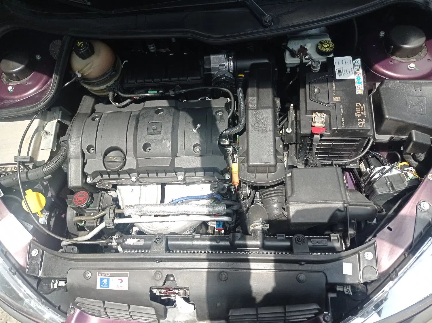 پژو ۲۰۶ صندوق دار v8 - 1391