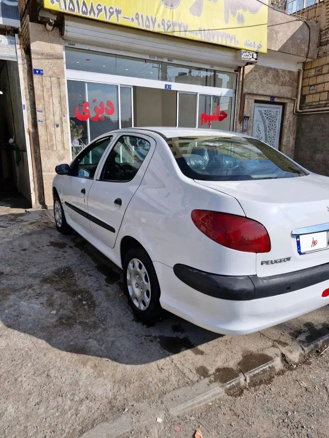 پژو ۲۰۶ صندوق دار v8 - 1393