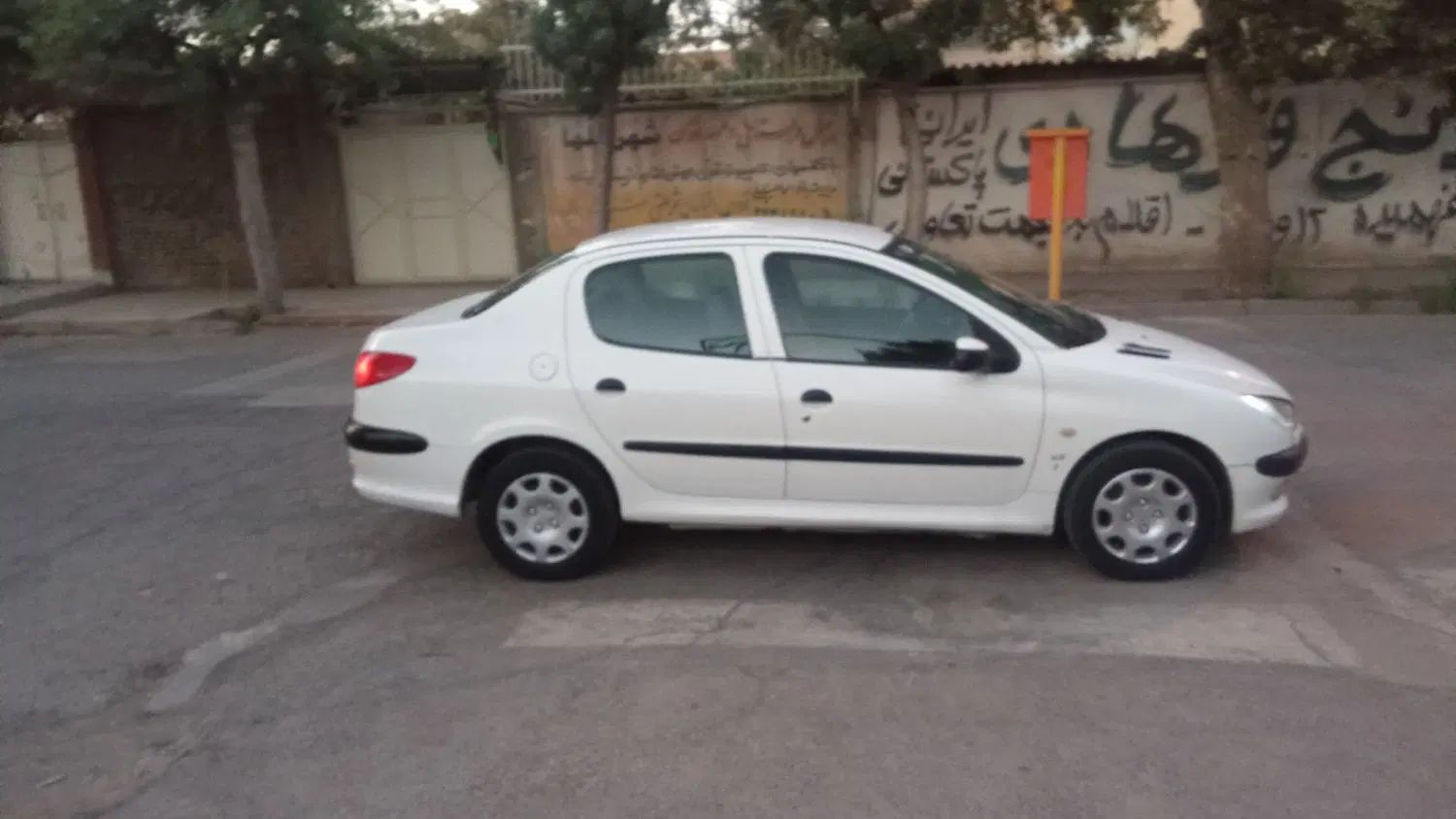 پژو ۲۰۶ صندوق دار v8 - 1388
