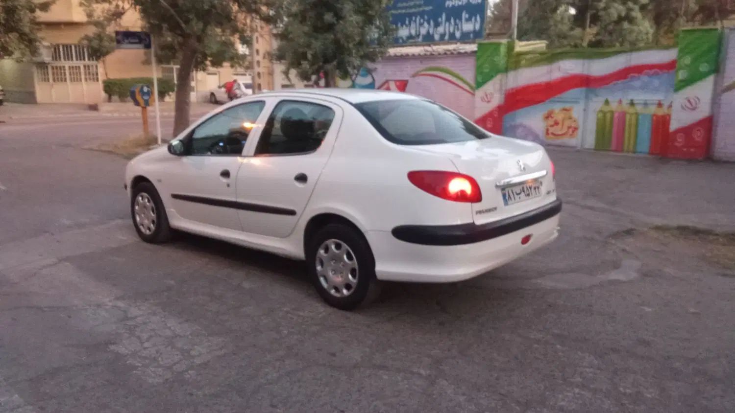 پژو ۲۰۶ صندوق دار v8 - 1388