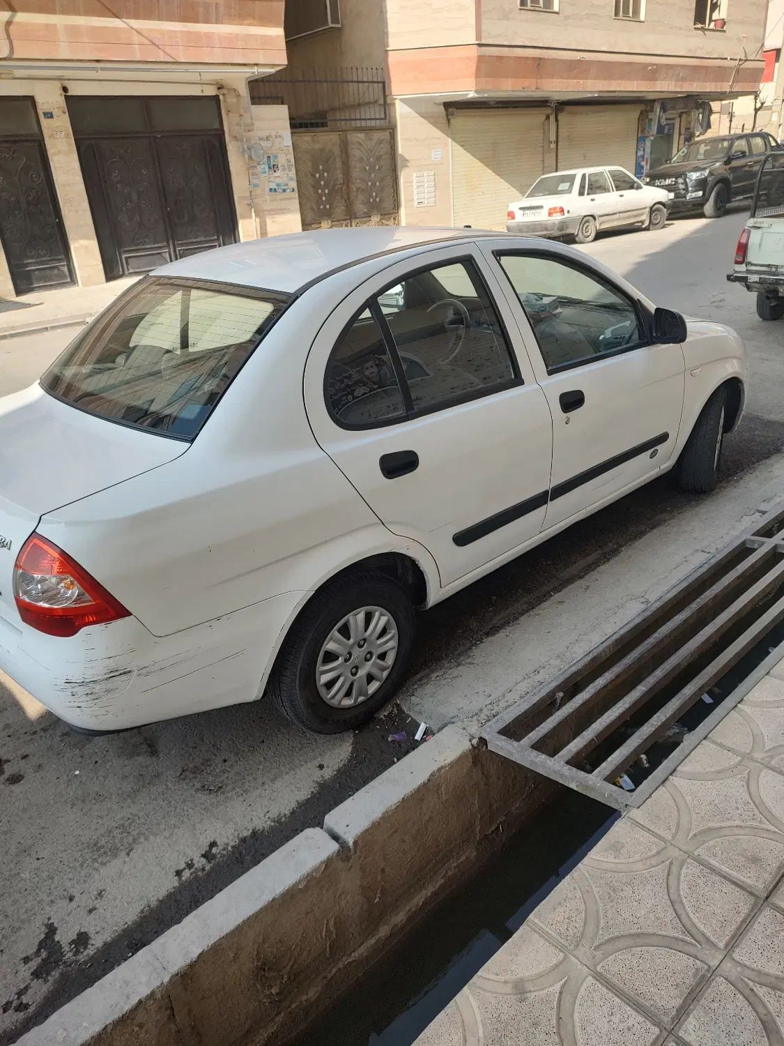 تیبا صندوق دار SX - 1395