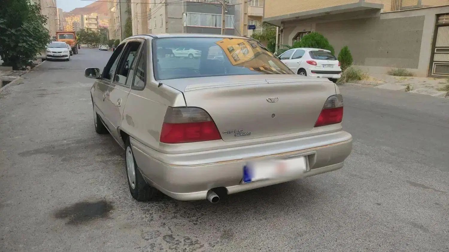 دوو سیلو سدان - 1382