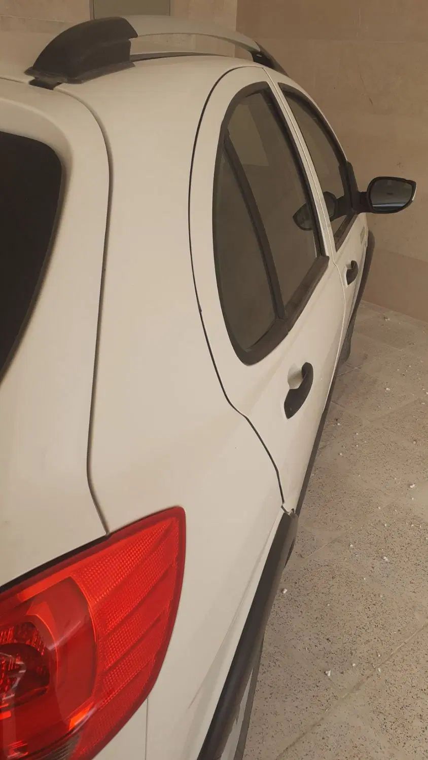 خودرو کوییک، معمولی آگهی ann_19912398