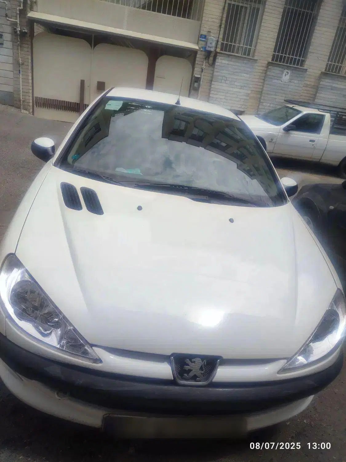 پژو ۲۰۶ صندوق دار v8 - 1395