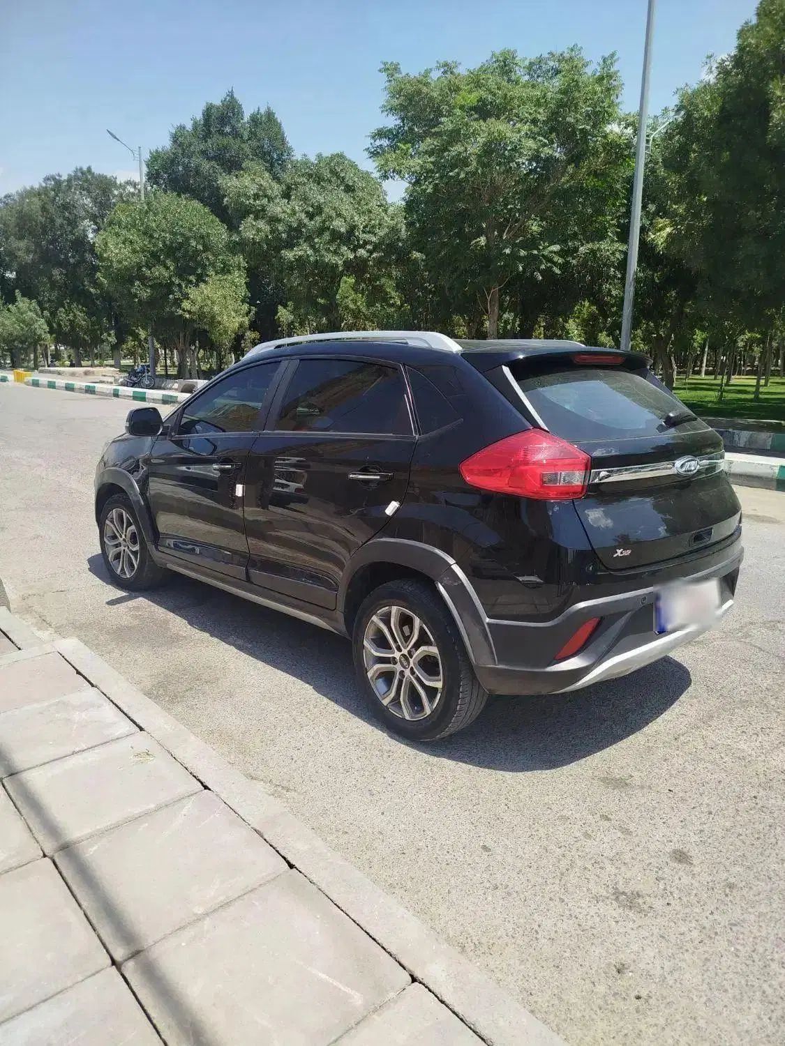 خودرو ام وی ام، X22 آگهی ann_19912461