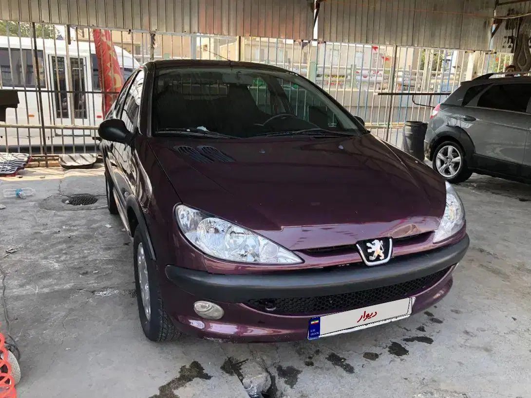 پژو ۲۰۶ صندوق دار v8 - 1393