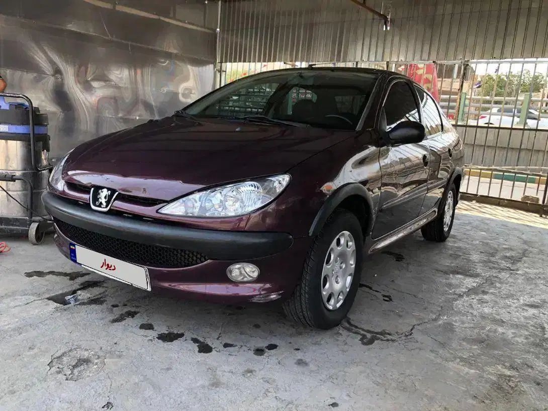 پژو ۲۰۶ صندوق دار v8 - 1393