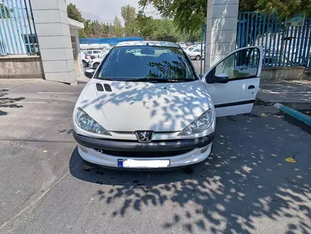 پژو ۲۰۶ صندوق دار v8 - 1395