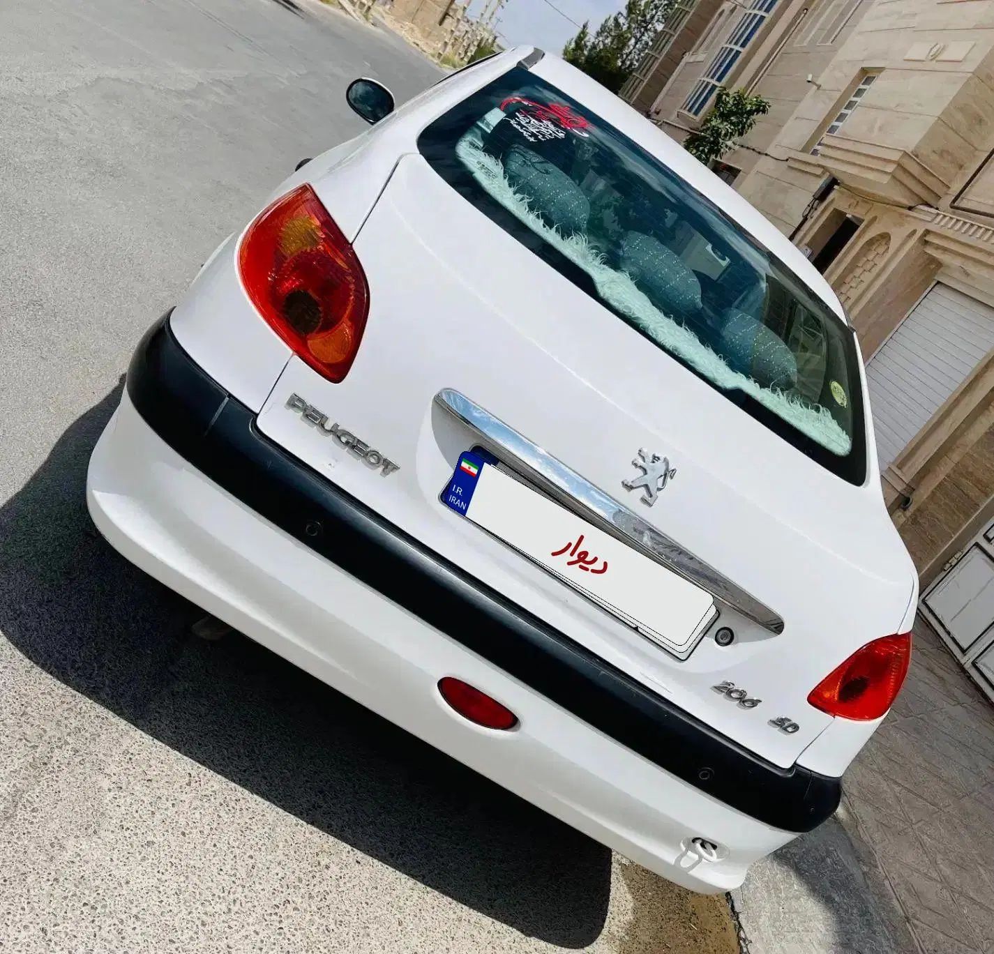 پژو ۲۰۶ صندوق دار v8 - 1393