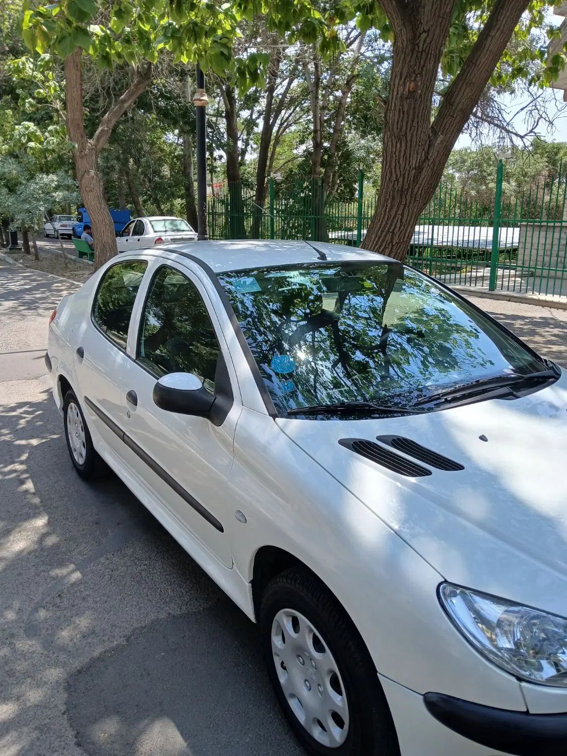 پژو ۲۰۶ صندوق دار v8 - 1393
