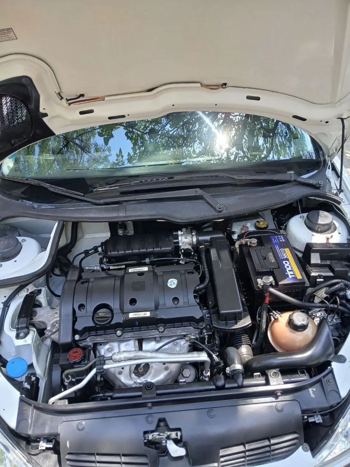 پژو ۲۰۶ صندوق دار v8 - 1393