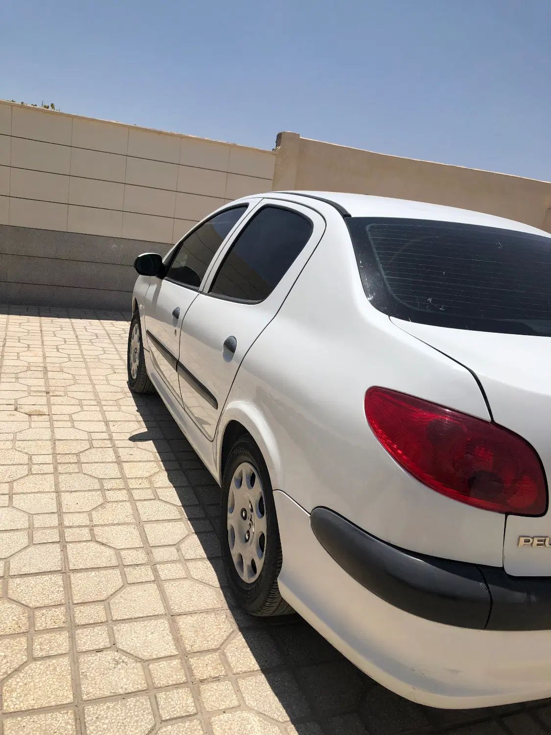 پژو ۲۰۶ صندوق دار v20 - 1389
