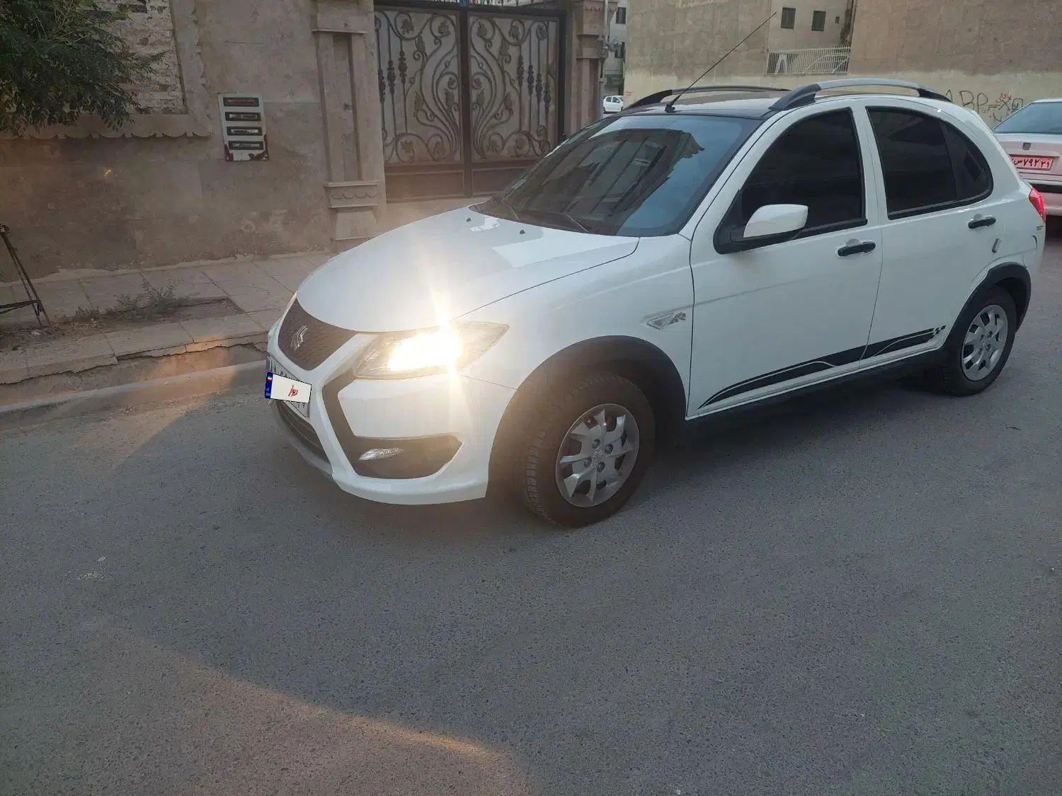 کوییک R دنده‌ای - 1402