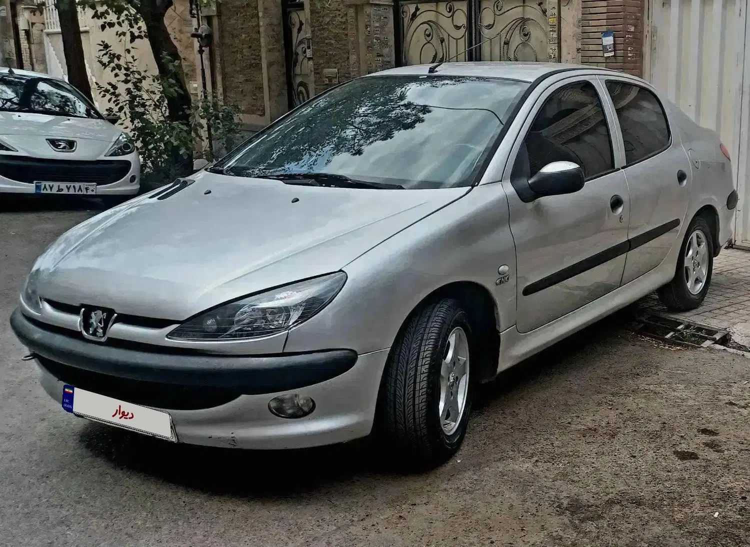 پژو ۲۰۶ صندوق دار v8 - 1390