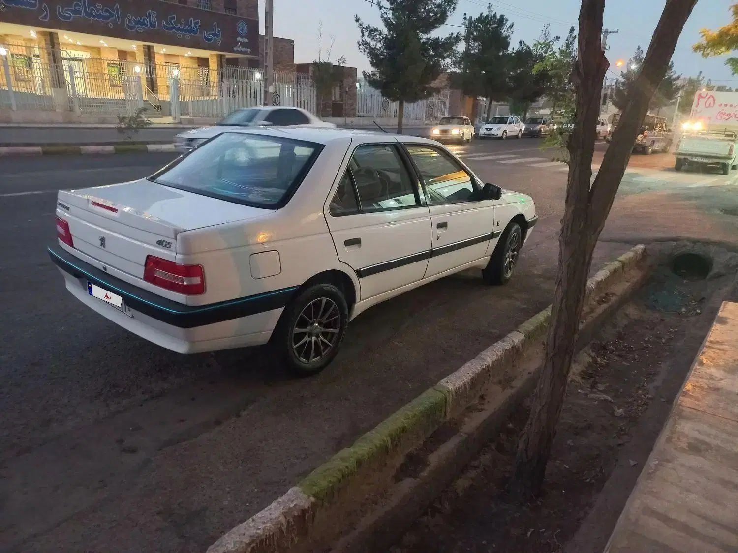 پژو 405 SLX بنزینی TU5 - 1395