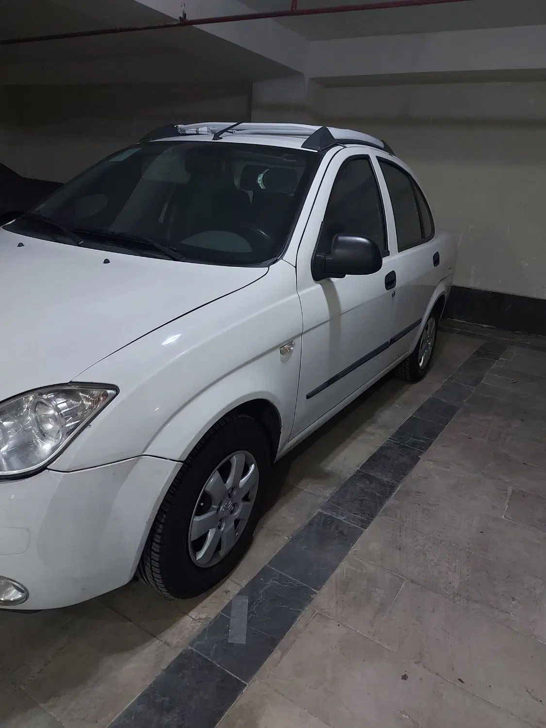 تیبا صندوق دار SX - 1399